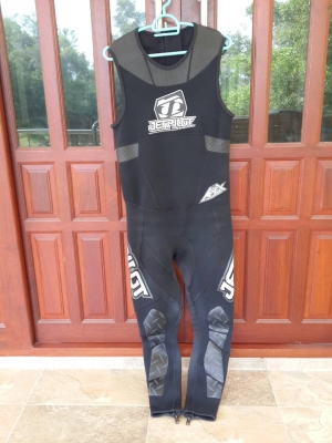 ชูชีพ เวทสูท ถุงมือ Jetpilot Slippery Quicksilver