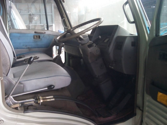 ขาย 6 ล้อดั้ม HINO  เครื่อง HO7D  195 แรง