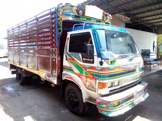 6 ล้อกลาง  HINO  *ซุปเปอร์เสี่ย*  FC2W 120 แรงม้า  *ยาว 5.50 ม.*  รถสวยเดิม+สวยจริง+พร้อมใช้งาน * รถห้างแท้ * มีเล่มพร้อมโอน *