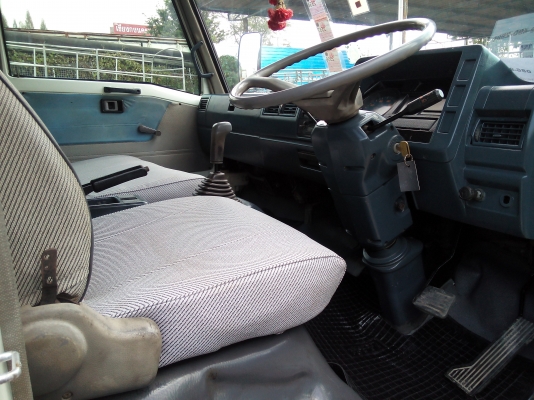 6 ล้อกลาง  HINO  *ซุปเปอร์เสี่ย*  FC2W 120 แรงม้า  *ยาว 5.50 ม.*  รถสวยเดิม+สวยจริง+พร้อมใช้งาน * รถห้างแท้ * มีเล่มพร้อมโอน *