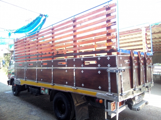 6 ล้อกลาง  HINO  *ซุปเปอร์เสี่ย*  FC2W 120 แรงม้า  *ยาว 5.50 ม.*  รถสวยเดิม+สวยจริง+พร้อมใช้งาน * รถห้างแท้ * มีเล่มพร้อมโอน *