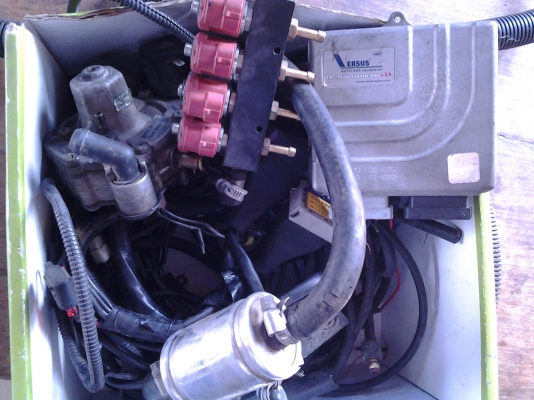 VERSUZ แก้สหัวฉีดพร้อมถัง สหมิตร อุปกรณ์ครบชุดครับ พร้อมใช้เลย ไปติดอู่มา28,000 นะครับ