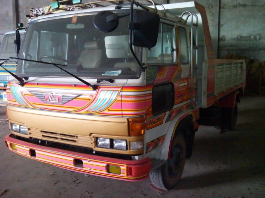 ขาย 6 ล้อดั้ม HINO  เครื่อง HO7D  195 แรง
