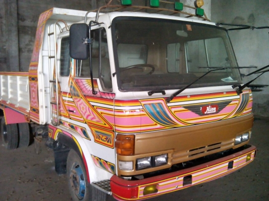 ขาย 6 ล้อดั้ม HINO  เครื่อง HO7D  195 แรง