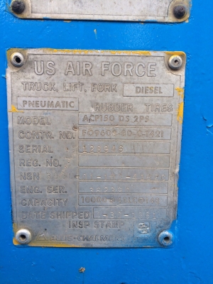 ขายรถยกโฟร์คลิฟท์10 ตัน เสาเข้าตู้ 4.5 เมตร