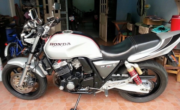 ขาย cb 400 ปี 1995 เวอร์ชั่น อาร์ ทะเบียนแท้ โอนขนส่ง สภาพจบพร้อมออกทริป ขาย cb 400 ปี 1995 เวอร์ชั่น อาร์ ทะเบียนแท้ โอนขนส่ง สภาพจบพร้อมออกทริป