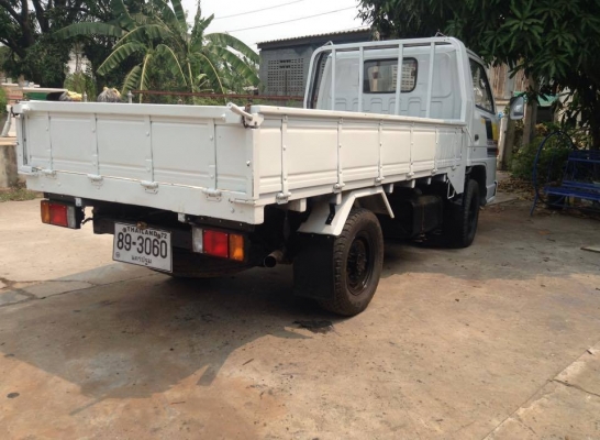 ขายรถอีซูซูnkr4ล้อรถบ้านรถห้างยกหัวใด้ เกียรสั้นเพาเวอร์