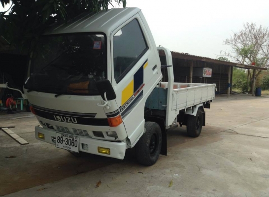 ขายรถอีซูซูnkr4ล้อรถบ้านรถห้างยกหัวใด้ เกียรสั้นเพาเวอร์