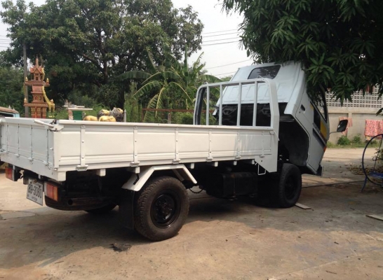 ขายรถอีซูซูnkr4ล้อรถบ้านรถห้างยกหัวใด้ เกียรสั้นเพาเวอร์