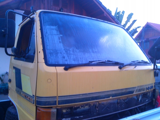 ขายหัวรถหกล้อNkR110ราคาถูก เดิมๆ บางๆราคาเบาสวยนางฟ้าครับ