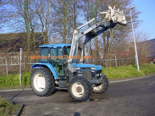 ขายแล้วขอบคุณโก้มิตร-เจ๊ตามากครับ ชุดตักหน้ารถไถฟอร์ด FAUCHEUX F2 ตรงรุ่น40NH แต่เอาไปใส่คูโบต้าM6040ครับ