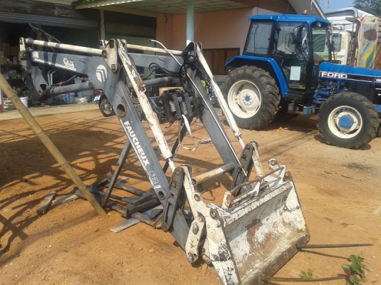 ขายแล้วขอบคุณโก้มิตร-เจ๊ตามากครับ ชุดตักหน้ารถไถฟอร์ด FAUCHEUX F2 ตรงรุ่น40NH แต่เอาไปใส่คูโบต้าM6040ครับ