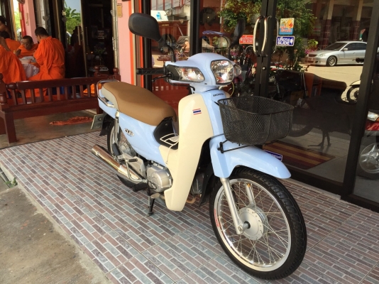 ธารนนทบุรี//ขาย HONDA DREAM 125 CC ปี 2013 วิ่งมา 1x,xxx กิโลเมตร สภาพนางฟ้า สวยๆเดิมๆ ราคา 35,900 บาท ทะเบียนพร้อมชุดโอนครบ