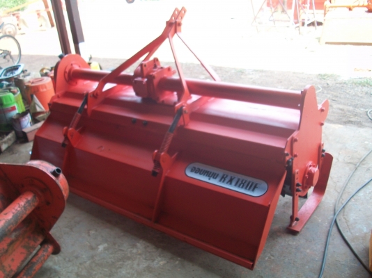 ขายโรตารี่่1.80 เมตรตราช้างใส่กับรถไถ 45 -47แรงยอยใหม่ขายแล้วครับ