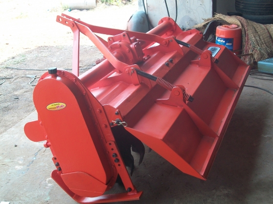 ขายโรตารี่่1.80 เมตรตราช้างใส่กับรถไถ 45 -47แรงยอยใหม่ขายแล้วครับ