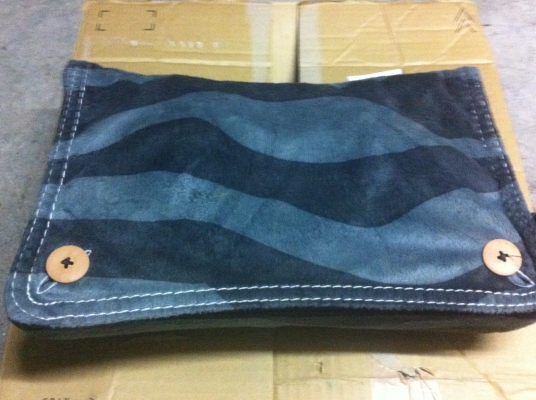 เบาะนวดไฟฟ้าระบบลูกกลิ้ง 2 แถวจากญี่ปุ่น ใข้เสียบในรถในบ้านได้