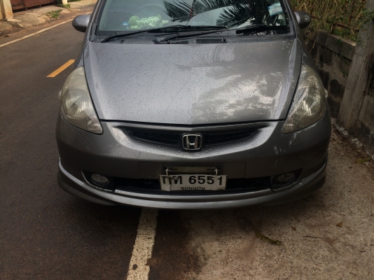 ขาย หรือ แลก กระบะ HONDA JAZZ 2004 ขาย หรือ แลก กระบะ HONDA JAZZ 2004