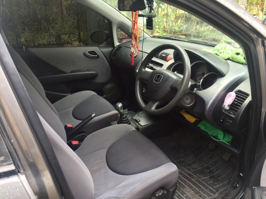 ขาย หรือ แลก กระบะ HONDA JAZZ 2004 ขาย หรือ แลก กระบะ HONDA JAZZ 2004