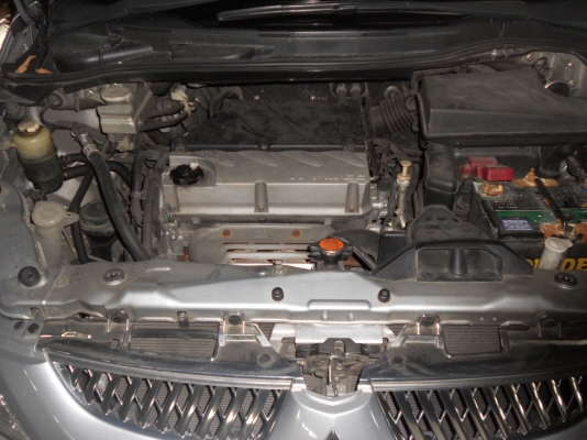 ขายรถมิตซู space wagonปี 2010  วิ่งน้อย เช็คศูนย์ตลอด ราคา 600,000 ต่อรองได้