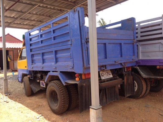 ุ6 ล้อดั้ม 100 แรง ISUZU QC240-104188 รถบรรทุกพืชผลการเกษตร สวยสภาพดีพร้อมใช้