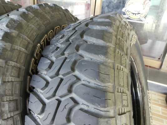 ล้อพร้อมยาง deestone mud clawer 265/75 ขอบ 16 ปี 2012
