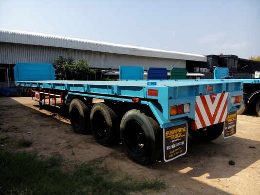 มีหาง 3 เพลา 12.50 เมตร หลายหางสภาพใหม่ๆ พร้อมใช้งาน ช่วง คิงพิน 8 เมตร บรรทุกได้ 50 กว่าตัน คุ้มๆค่ะ