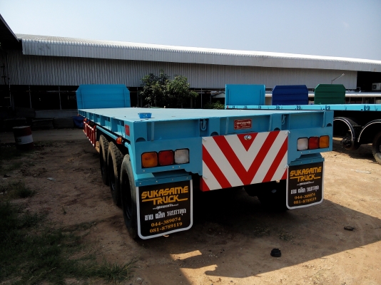 มีหาง 3 เพลา 12.50 เมตร หลายหางสภาพใหม่ๆ พร้อมใช้งาน ช่วง คิงพิน 8 เมตร บรรทุกได้ 50 กว่าตัน คุ้มๆค่ะ