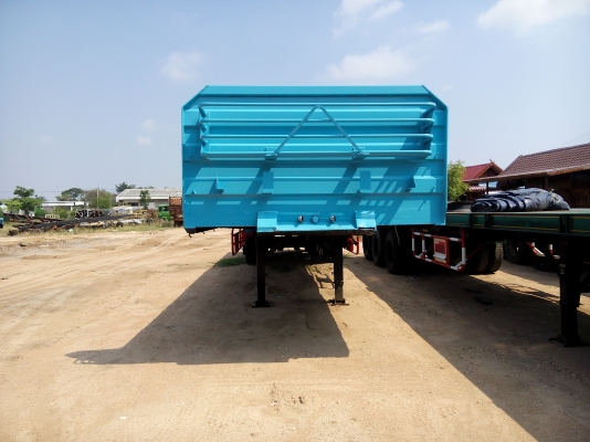 มีหาง 3 เพลา 12.50 เมตร หลายหางสภาพใหม่ๆ พร้อมใช้งาน ช่วง คิงพิน 8 เมตร บรรทุกได้ 50 กว่าตัน คุ้มๆค่ะ