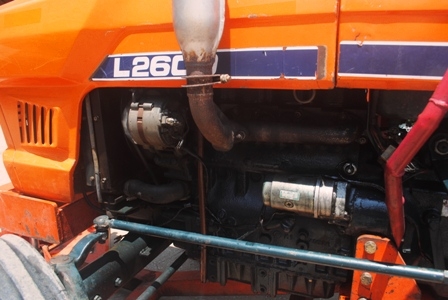 ขายรถไถ Kubota L 2600 พร้อมมีดดันหน้า รถพร้อมใช้งานครับ ขายรถไถ Kubota L 2600 พร้อมมีดดันหน้า รถพร้อมใช้งานครับ