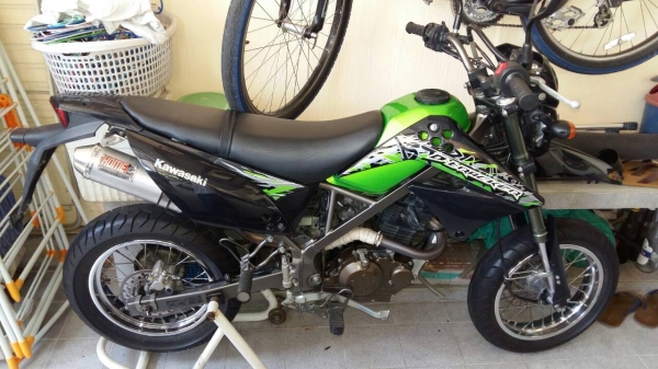 รถมอเตอร์ไซด์Kawasaki D-Tracker150cc.year 2012