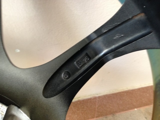 ล้อ KONIG ขอบ20หน้า8ครึ่งหลัง10อ๊อฟ26กับ30ของเก่าญี่ปุ่นสีเดิมๆยังใช้ไม่ได้เเล้ว ล้อ KONIG ขอบ20หน้า8ครึ่งหลัง10อ๊อฟ26กับ30ของเก่าญี่ปุ่นสีเดิมๆยังใช้ไม่ได้เเล้ว