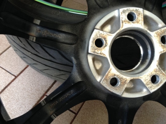 ล้อ KONIG ขอบ20หน้า8ครึ่งหลัง10อ๊อฟ26กับ30ของเก่าญี่ปุ่นสีเดิมๆยังใช้ไม่ได้เเล้ว ล้อ KONIG ขอบ20หน้า8ครึ่งหลัง10อ๊อฟ26กับ30ของเก่าญี่ปุ่นสีเดิมๆยังใช้ไม่ได้เเล้ว