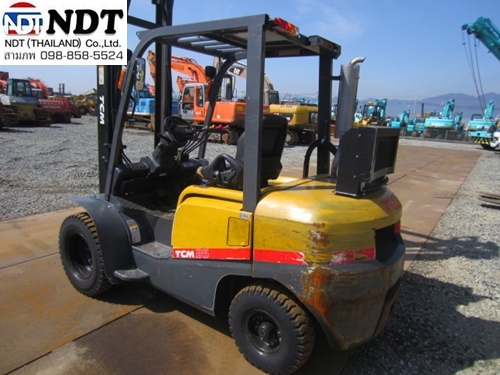 TCM FD35T3S-2Y******-YR2011-7350HOURS ดีเซล 3.5T เสา5M 6ล้อ สภาพสวยมากครับ