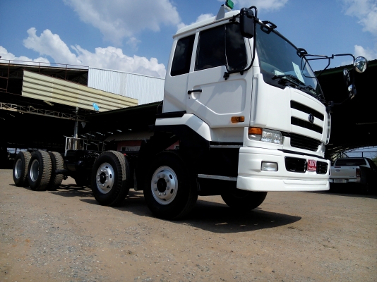 สั่งได้ค่ะ สวยๆเลยค่ะ 12 ล้อ NISSAN UD เครื่อง MD92 330 แรงม้า ช่วงกระบะ ยาว 7.80 เมตร ยางใหม่ คัชซี CW พร้อมทะเบียน นะคะ