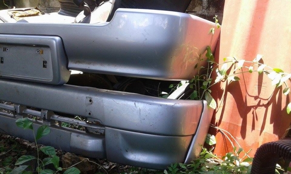 ขายกันหน้าหลังสปอร์ตไรเดอร์ตามภาพ