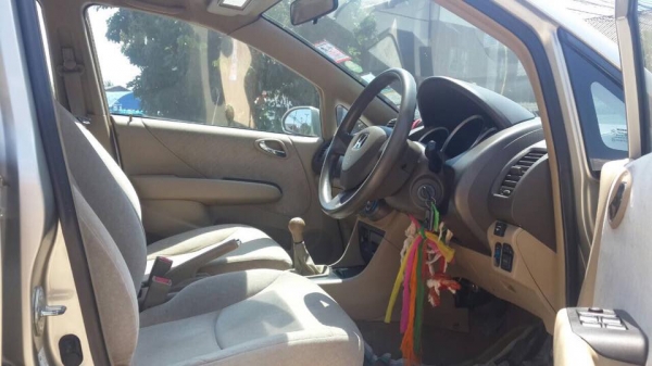 ขาย Honda city แมลงสาป ปี 47 ติดแก็สหัวฉีด lpg ราคา 165,000 บาท +++++++ ขาย Honda city แมลงสาป ปี 47 ติดแก็สหัวฉีด lpg ราคา 165,000 บาท +++++++