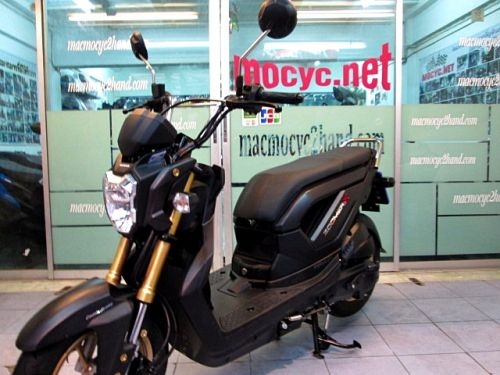 ZOOMER ตัวท็อป combibrake สีดำด้าน แมกซ์สีทอง มาพร้อมชุดแต่งพองาม เครื่องเดิมๆ รถเดือน ต.ค. ปี57 ไมล์พันโล 39900