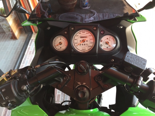 ธารนนทบุรี//ขาย KAWASAKI NINJA 250 ปี 2011 สวยๆของแต่งเต็ม ระบบเครื่อง ระบบไฟสมบูรณ์ทุกจุด ทะเบียนแท้พร้อมโอน ราคา 74,900 บาท