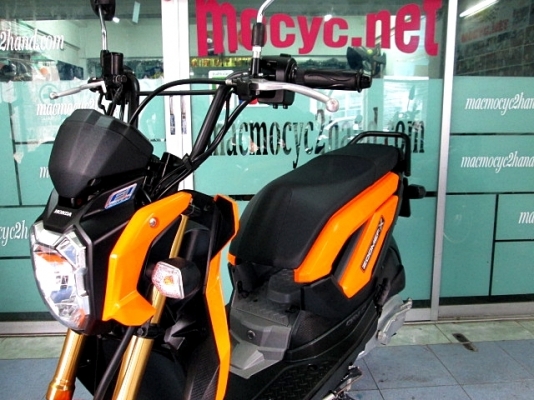 ZOOMER สีส้ม  รถเดือน มีนาคม ปี 2557   ไมล์ 2173 โล สภาพสวยมาก  รถปีใหม่ ไมล์น้อย ไร้ริ้วรอยกวนใจ ของแถม 2 รายการ  38900