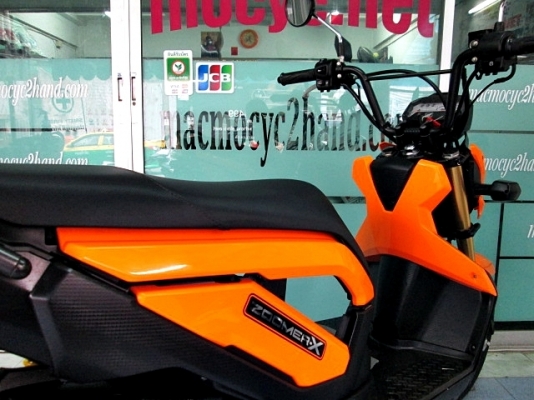 ZOOMER สีส้ม  รถเดือน มีนาคม ปี 2557   ไมล์ 2173 โล สภาพสวยมาก  รถปีใหม่ ไมล์น้อย ไร้ริ้วรอยกวนใจ ของแถม 2 รายการ  38900