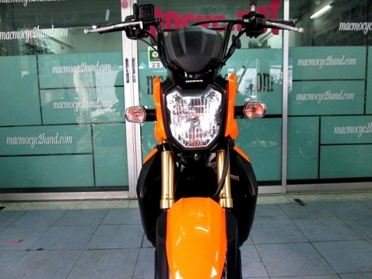 ZOOMER สีส้ม  รถเดือน มีนาคม ปี 2557   ไมล์ 2173 โล สภาพสวยมาก  รถปีใหม่ ไมล์น้อย ไร้ริ้วรอยกวนใจ ของแถม 2 รายการ  38900