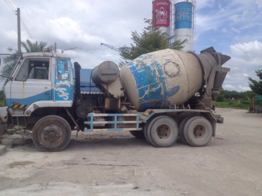 ขายรถโม่ปูนสิบล้อ นิสันUD. CW 430 H. 230 แรง