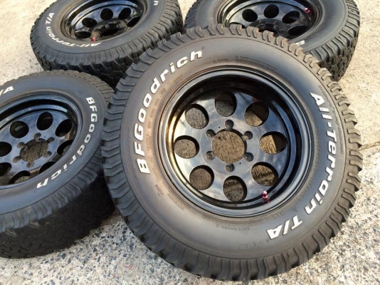 BF Goodrich All-terrain ขนาด 265 70 r16 + แม็กลาย Mickey สวยยกชุด