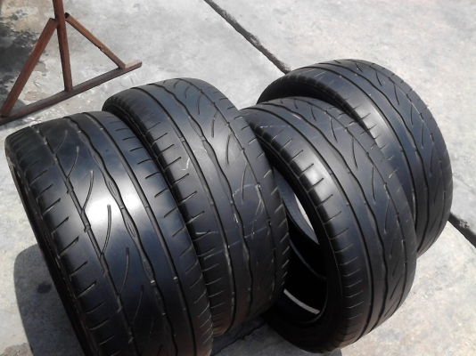 215/45R17  BRIDGESTONE POTENZA  RE002  ปี 2012  ชุด 4 เส้น TEL.081-427-3941
