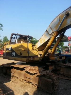 ขายด่วน อะใหล่CAT 320 V2 ขายเป็นอะใหล่นะครับ ตัดหลังสงกรานต์ 16/4/58