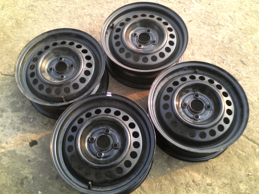 ขอบ 15 รถเก๋ง กะทะล้อ 4 รู 100 MM. ชุด 4 ใบ TEL.081-427-3941 ขอบ 15 รถเก๋ง กะทะล้อ 4 รู 100 MM. ชุด 4 ใบ TEL.081-427-3941