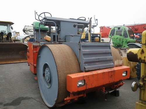 ถึงไทยเร็วๆนี้คับ รถบด 3 ล้อเหล็ก DYNAPAC RS120 เก่านอกจากญี่ปุ่น ติดต่อ อำพล 090-9694506, 080-3031241