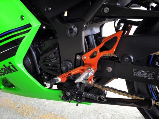 NINJA 250 ปี2011มีท่อสูตร FULL เสียงลั่นๆ ชิวแต่งชุดแฮนด์แต่งเกียร์โยง ยางหน้าหลังใหม่ ราคา 79500