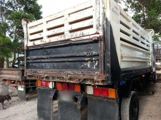 รถอีซูซุ 6 ล้อดั้ม FRR  210 แรงม้า. ปี 54  ( รถวิ่ง 6x,xxx กม. )     สนใจติดต่อ  081 - 6079515