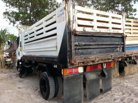 รถอีซูซุ 6 ล้อดั้ม FRR  210 แรงม้า. ปี 54  ( รถวิ่ง 6x,xxx กม. )     สนใจติดต่อ  081 - 6079515